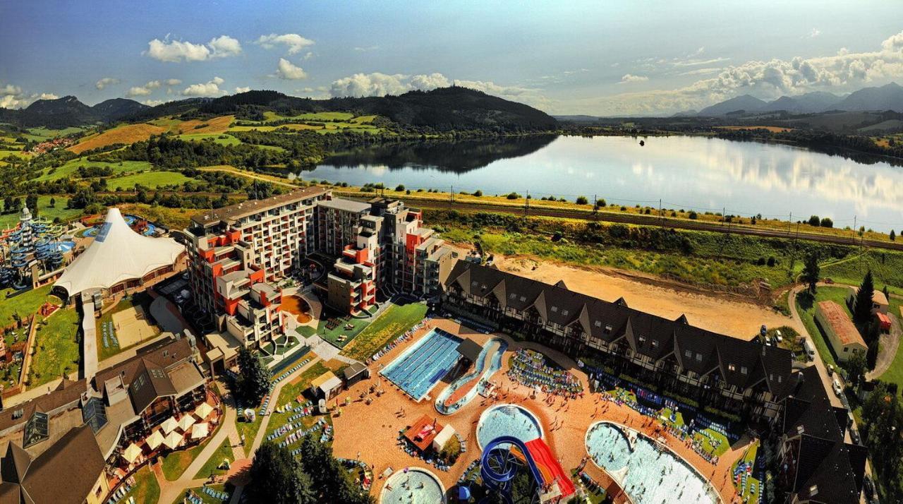 Luxapartmanbesenova Hotel Akvamarin 외부 사진