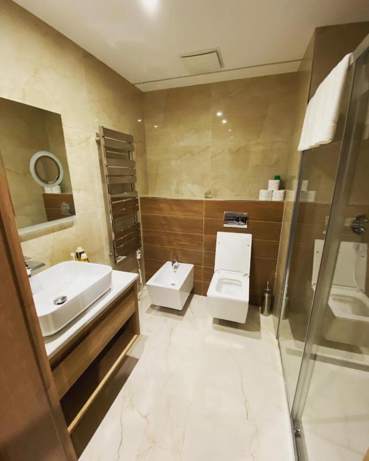 Luxapartmanbesenova Hotel Akvamarin 외부 사진