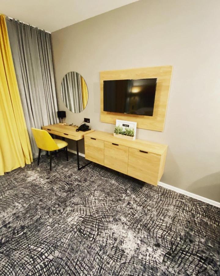 Luxapartmanbesenova Hotel Akvamarin 외부 사진