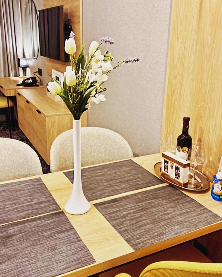 Luxapartmanbesenova Hotel Akvamarin 외부 사진